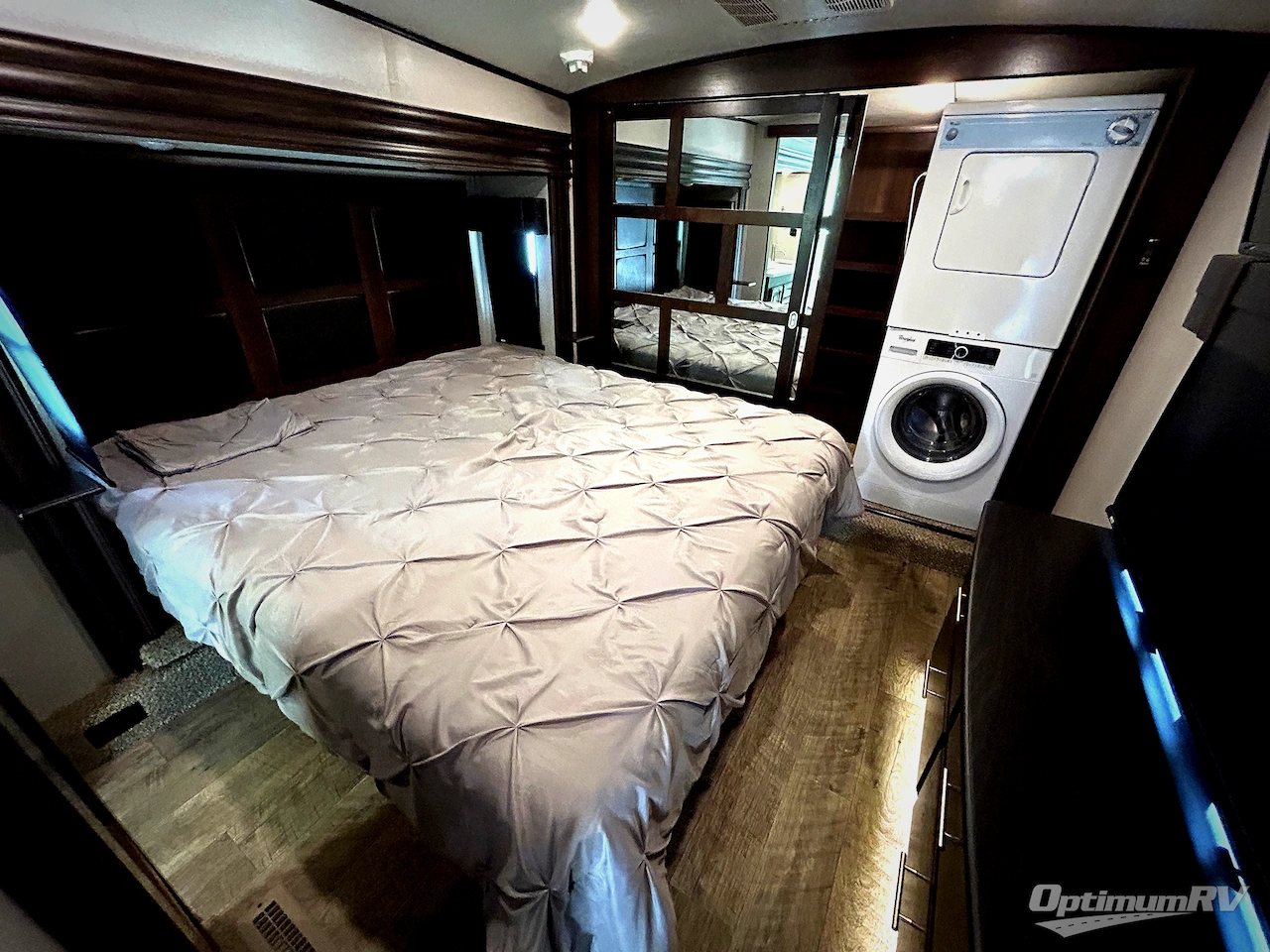 2019 Jayco North Point 381DLQS Photo 8