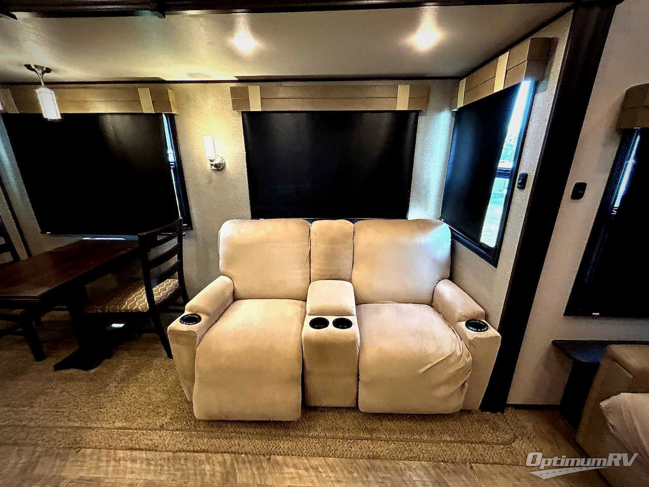 2019 Jayco North Point 381DLQS Photo 18