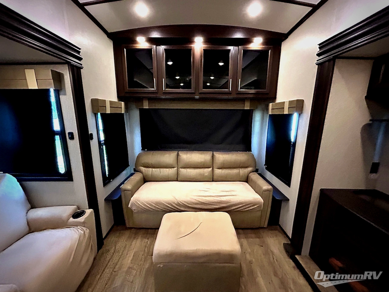 2019 Jayco North Point 381DLQS Photo 20