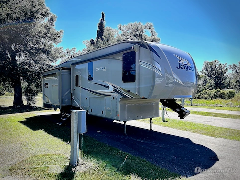 Used 2020 Jayco Eagle 319MLOK Featured Photo