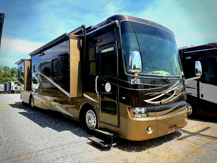 2010 Tiffin Phaeton 40QTH RV Photo 1