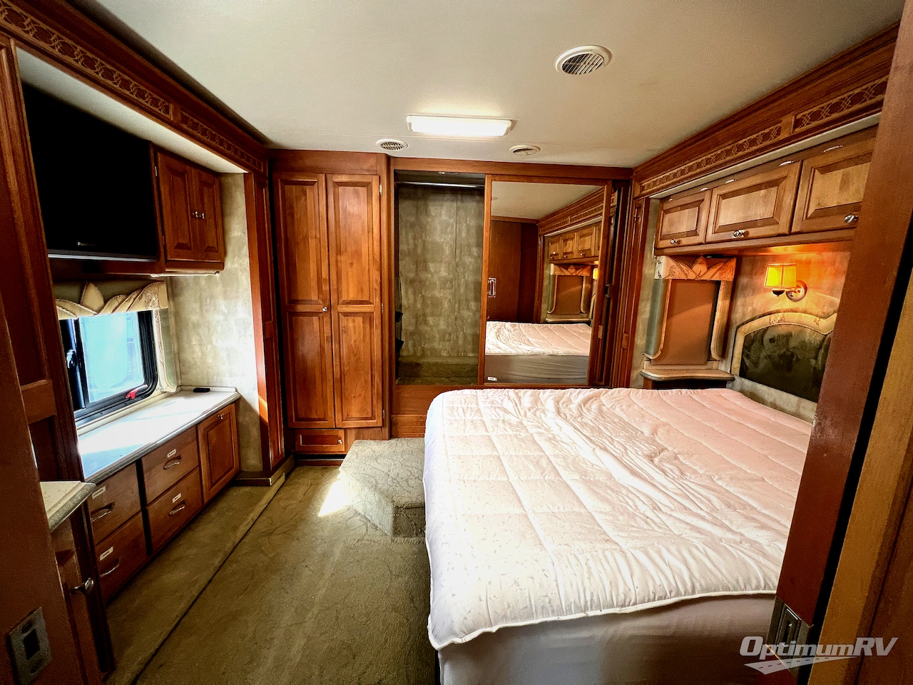 2008 Tiffin Phaeton 36 QSH Photo 17