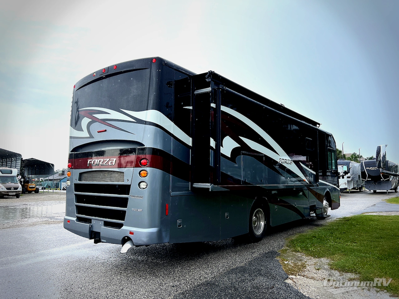 2015 Winnebago Forza 34T Photo 3