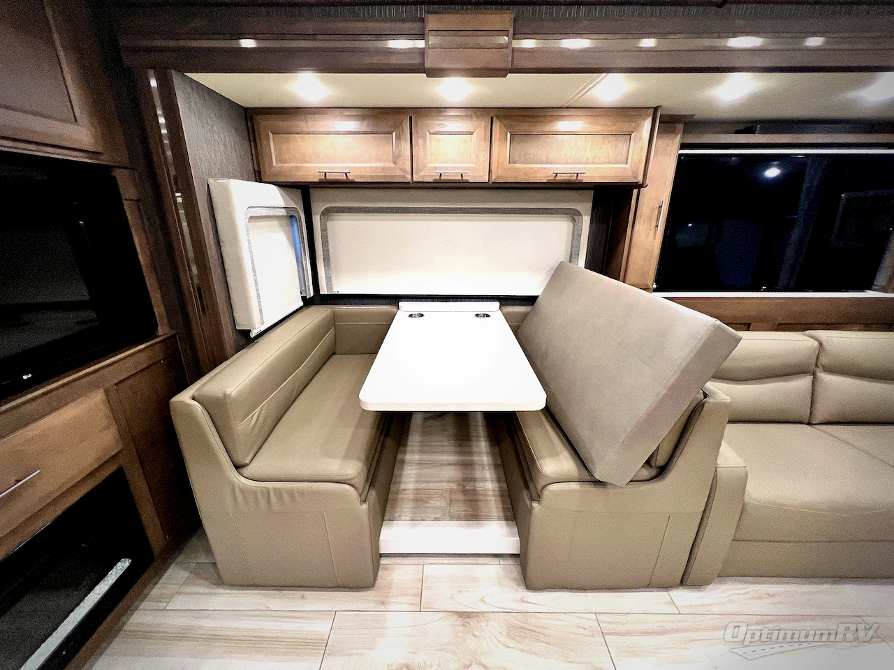 2021 Thor Aria 3901 Photo 12