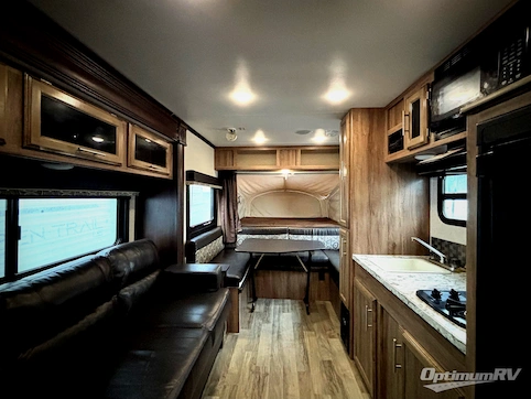 2018 Jayco Jay Feather 7 19XUD RV Photo 2