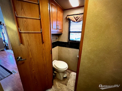 2008 Newmar Kountry Star Diesel KSDP 3916 RV Photo 3