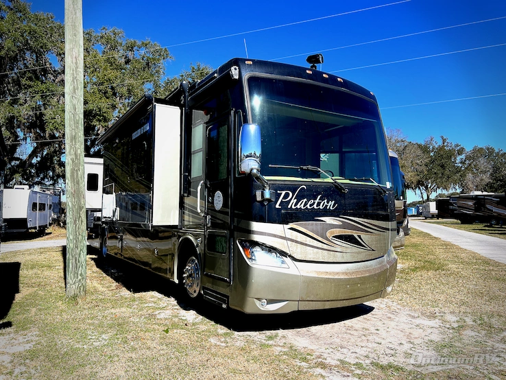 2014 Tiffin Phaeton 40QTH RV Photo 1