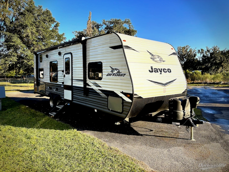 2022 Jayco Jay Flight SLX 8 264BH RV Photo 1