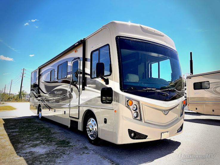 2014 Fleetwood Excursion 35B RV Photo 1