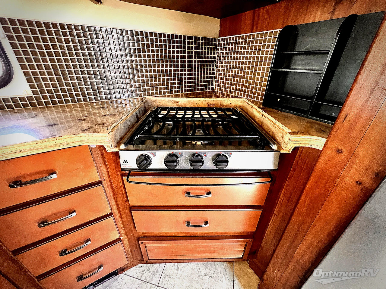 2014 Fleetwood Excursion 35B Photo 11