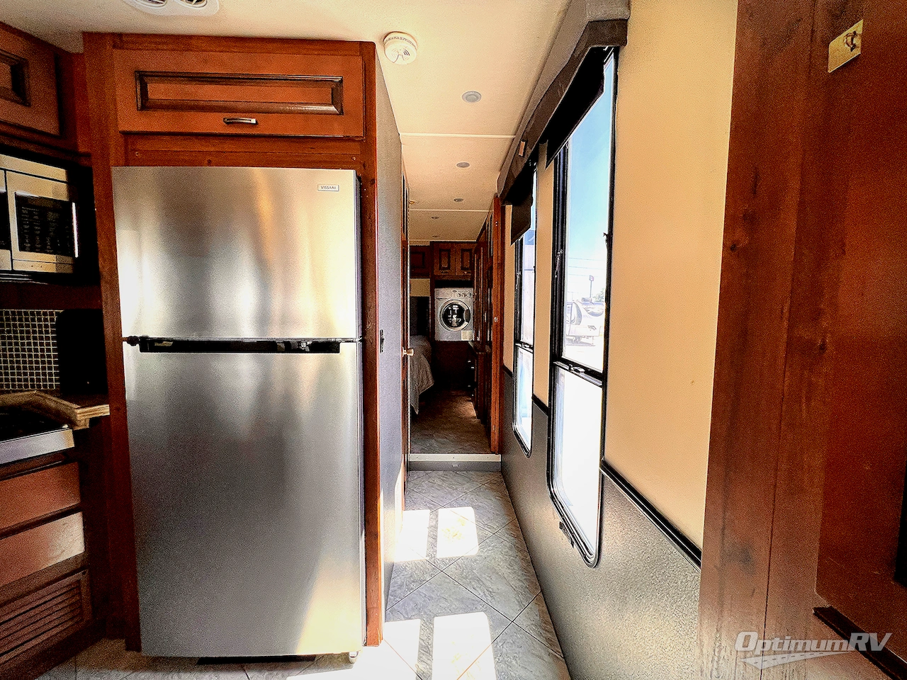 2014 Fleetwood Excursion 35B Photo 14