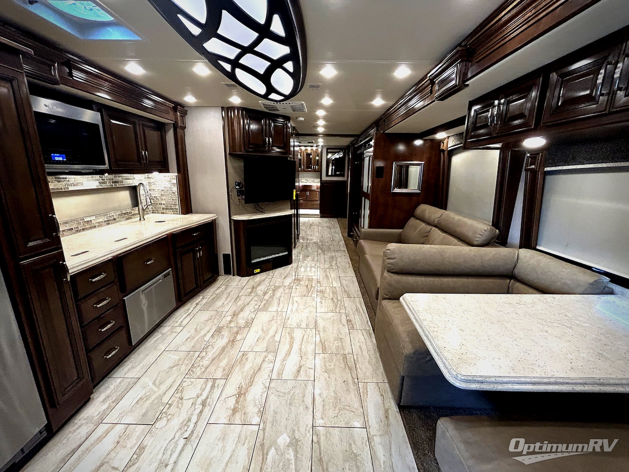 2020 Holiday Rambler Endeavor 38N Photo 3