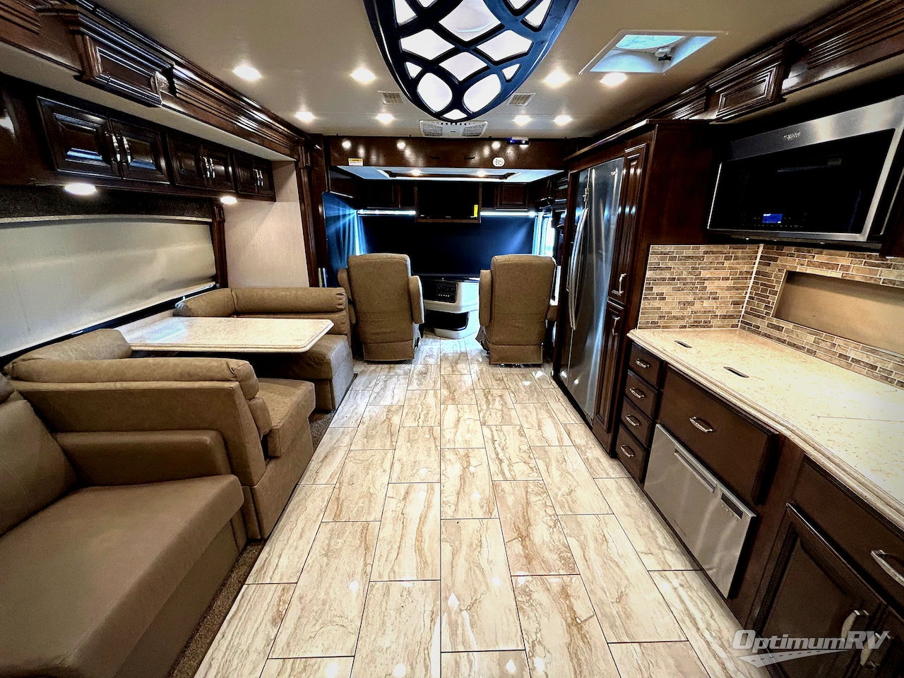 2020 Holiday Rambler Endeavor 38N Photo 4