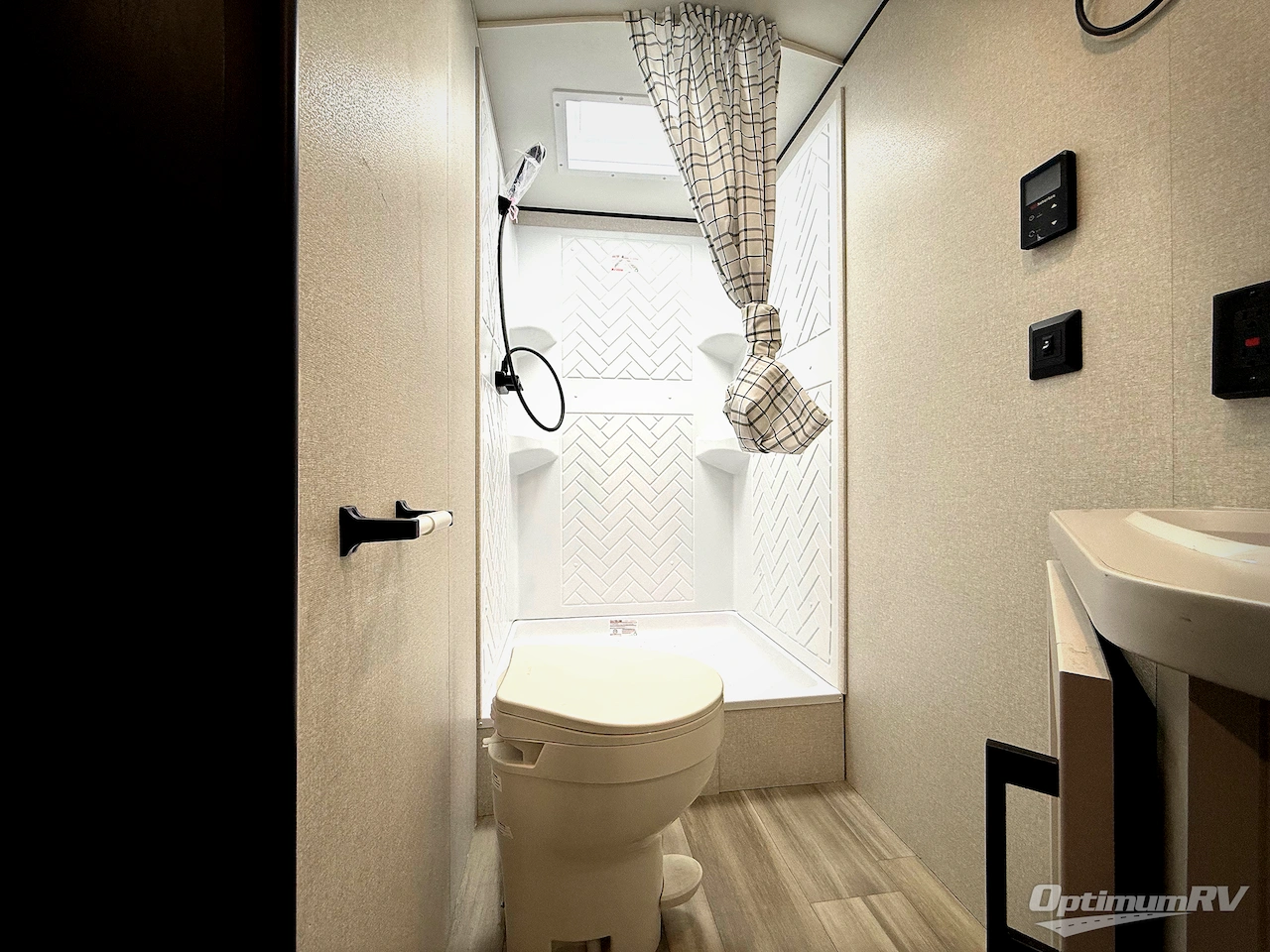 2026 Heartland Prowler 2802BHS Photo 12