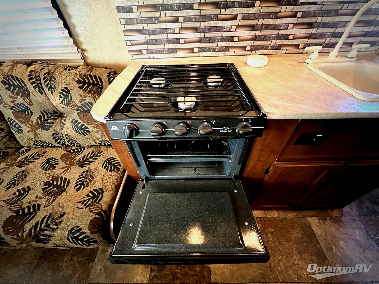 2014 Jayco Jay Feather Ultra Lite 16V Photo 15