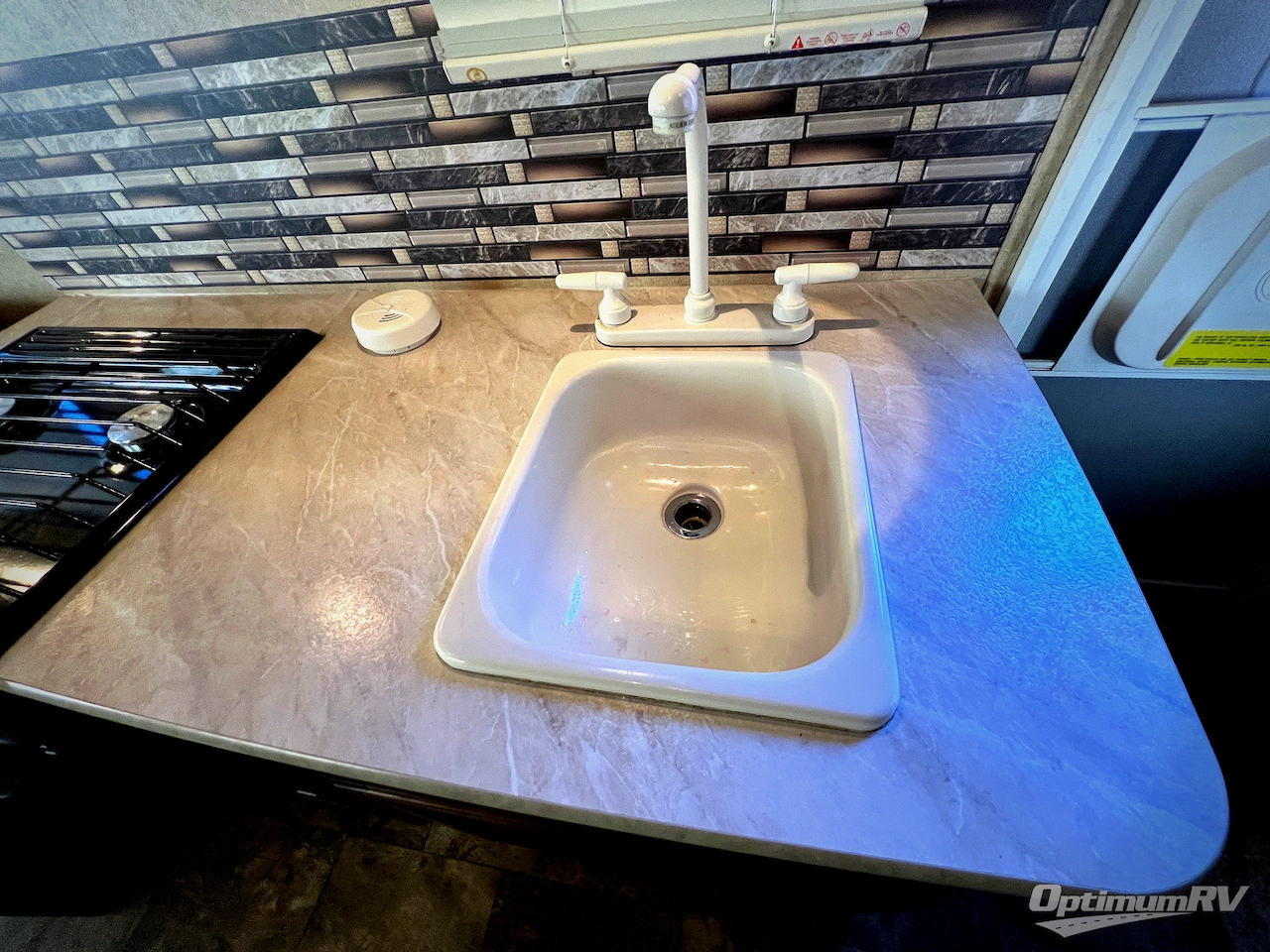 2014 Jayco Jay Feather Ultra Lite 16V Photo 17